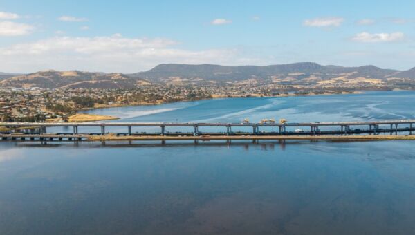 New Bridgewater Bridge awarded Australian Construction Achievement Award